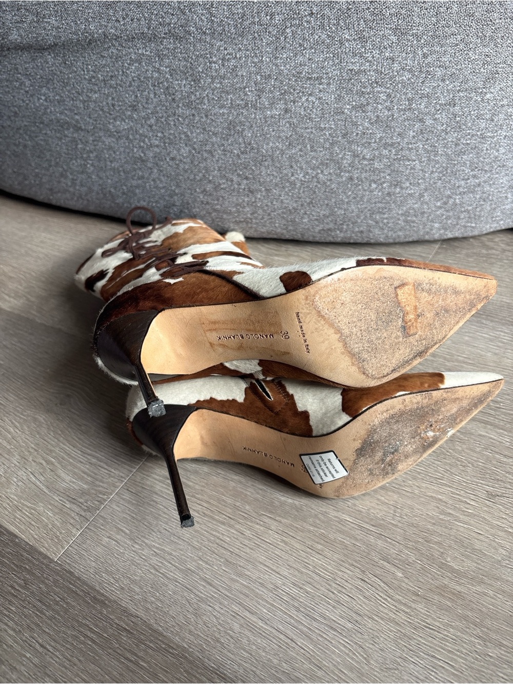 Manolo Blahnik Vintage Italian Pony Hair Lace-Up Boot Heels - IT 39 - Picture 5 of 9